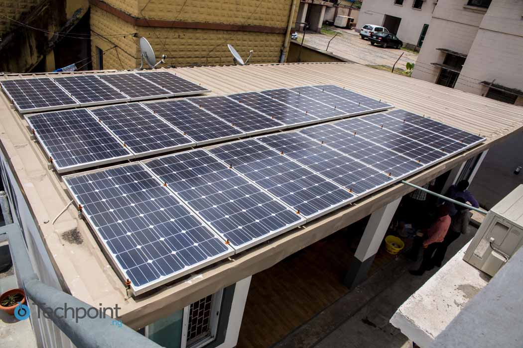 Panneau solaire qui alimente tout le bâtiment.