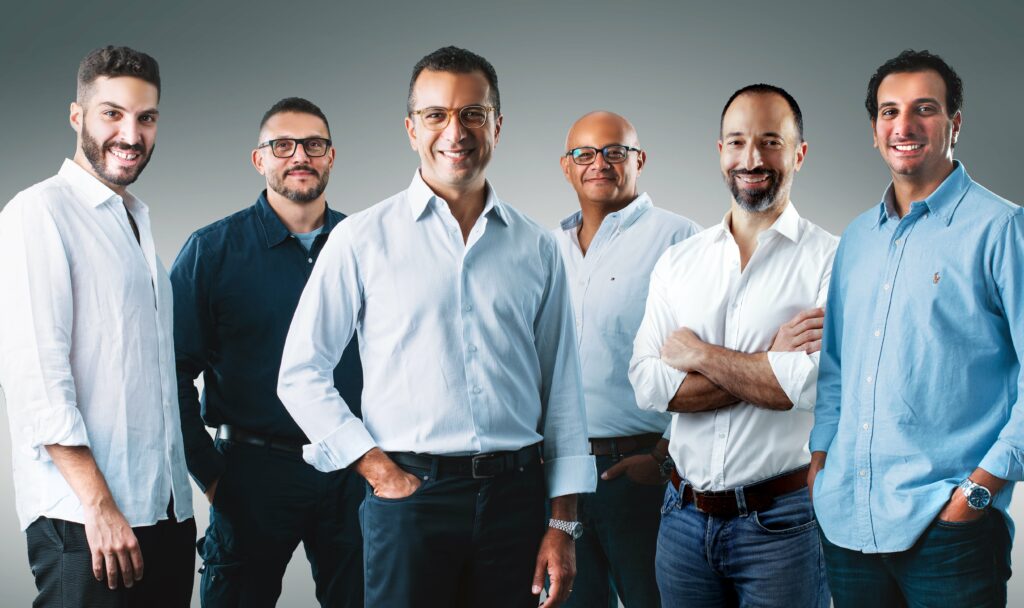 Équipe Blnk - Karim El Deberky (CPO), Dr Karim Sobh (CTO), Amr Sultan (CEO et co-fondateur), Tamer El-Ghandour (CCO), Ahmed Ozalp (CFO) et Tarek El Sheikh (CRO et co-fondateur )