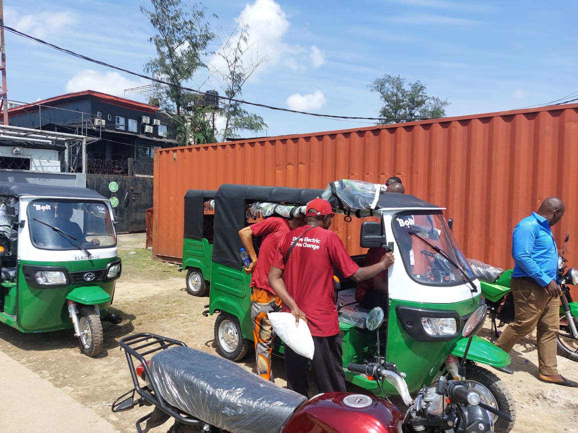 Bolt electric tricycle