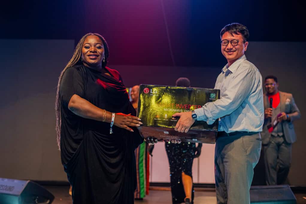 LG Electronics Unveils Revolutionary MoodUP™ Refrigerator in Nigeria Redefining Kitchen Innovation with Color, Connectivity, and Customization 2 moodup 2