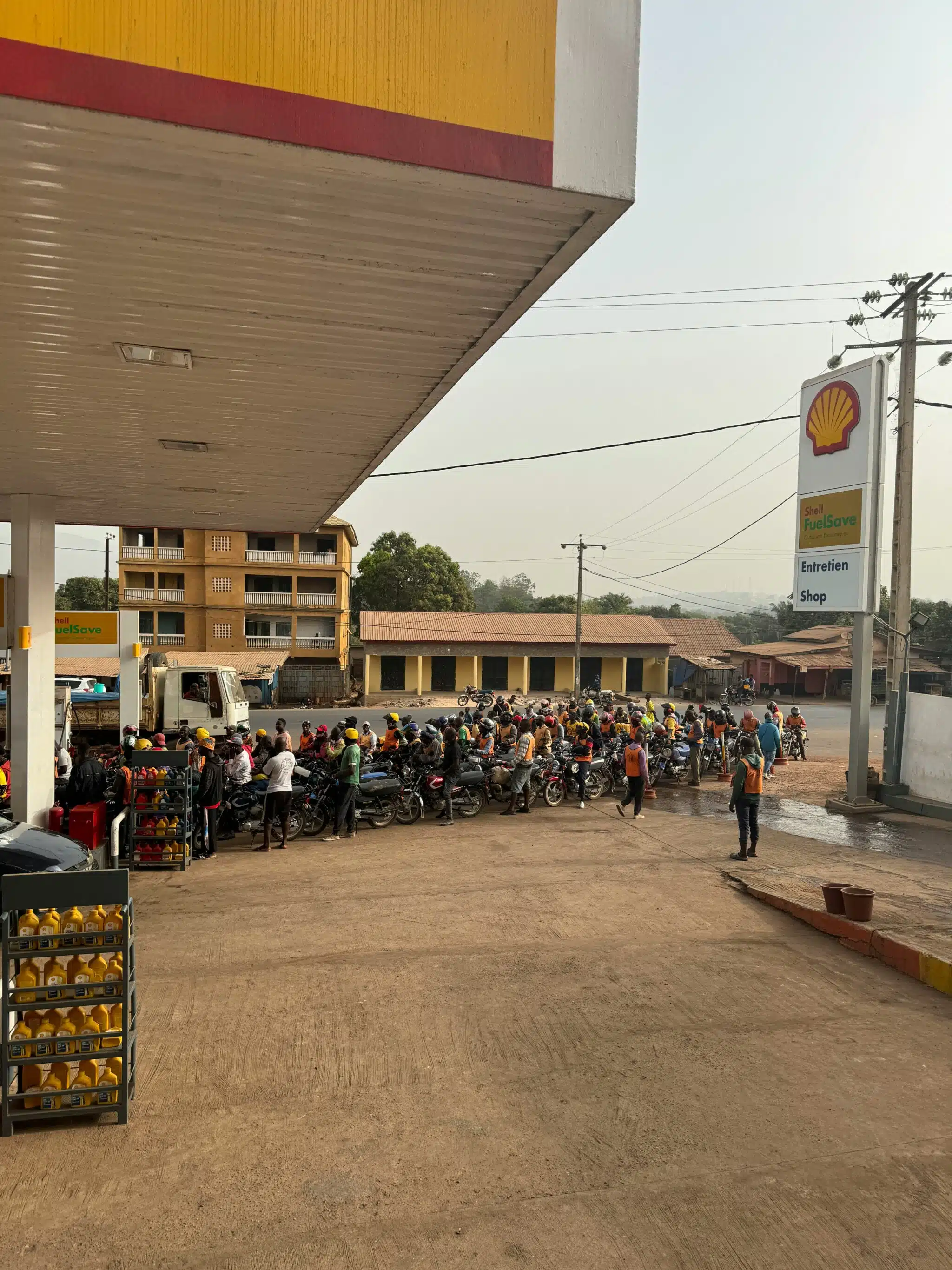 Nigeria’s remote tech workers spend up to ₦390,000 a month on power. It’s still not enough to work 4 Nigeria’s remote tech workers spend up to ₦390,000 a month on power. It’s still not enough to work